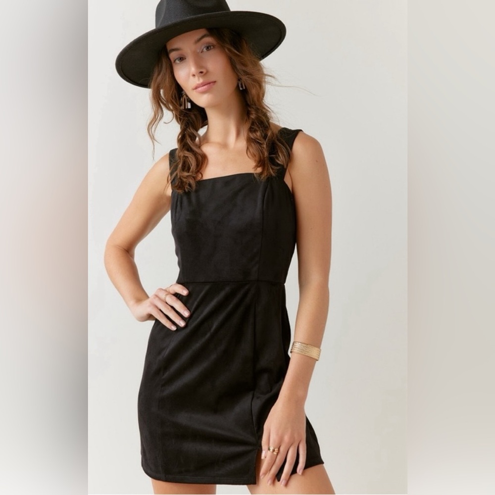 Francesca’s Mi Ami Faux Suede Mini Dress Black Size Small